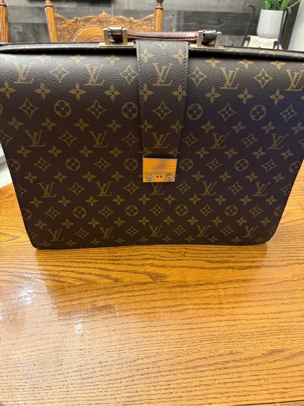 Louis Vuitton Serviette Fermeur Briefcase with Gold Hardware